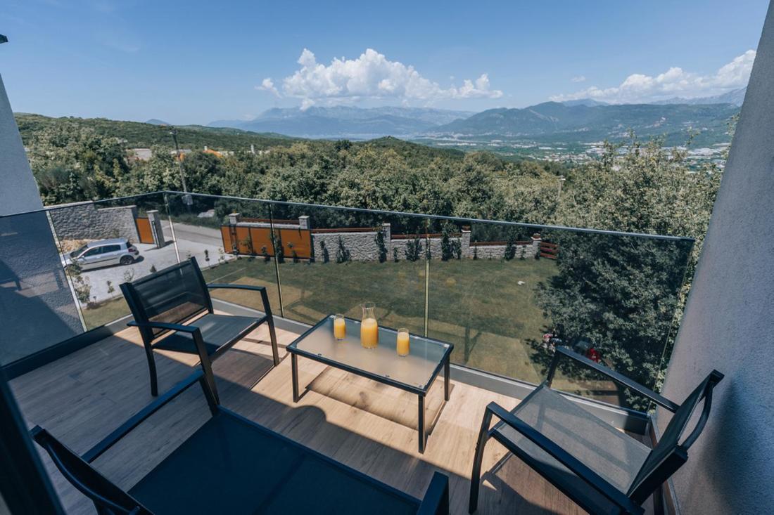 Villa Principium With Infinity Edge Pool&Hot Tub Cattaro Esterno foto